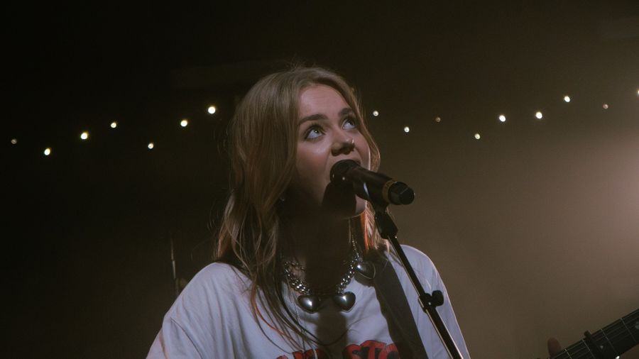 A Rockstar on the Horizon: Hanna Rautzenberg's First Headlining Tour Debut in Berlin