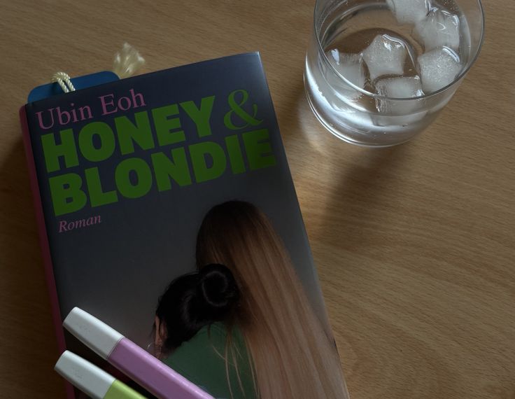 Book review of Honey & Blondie by Ubin Eoh