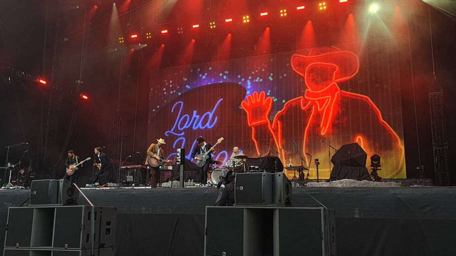 Lord Huron Transcends Reality with their Newest Album „The Cosmic Selector Vol. 1“