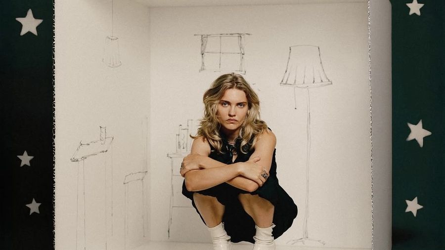 A Warm Hug Wrapped in Sound: Magda Unveils her new EP "Pflaster"