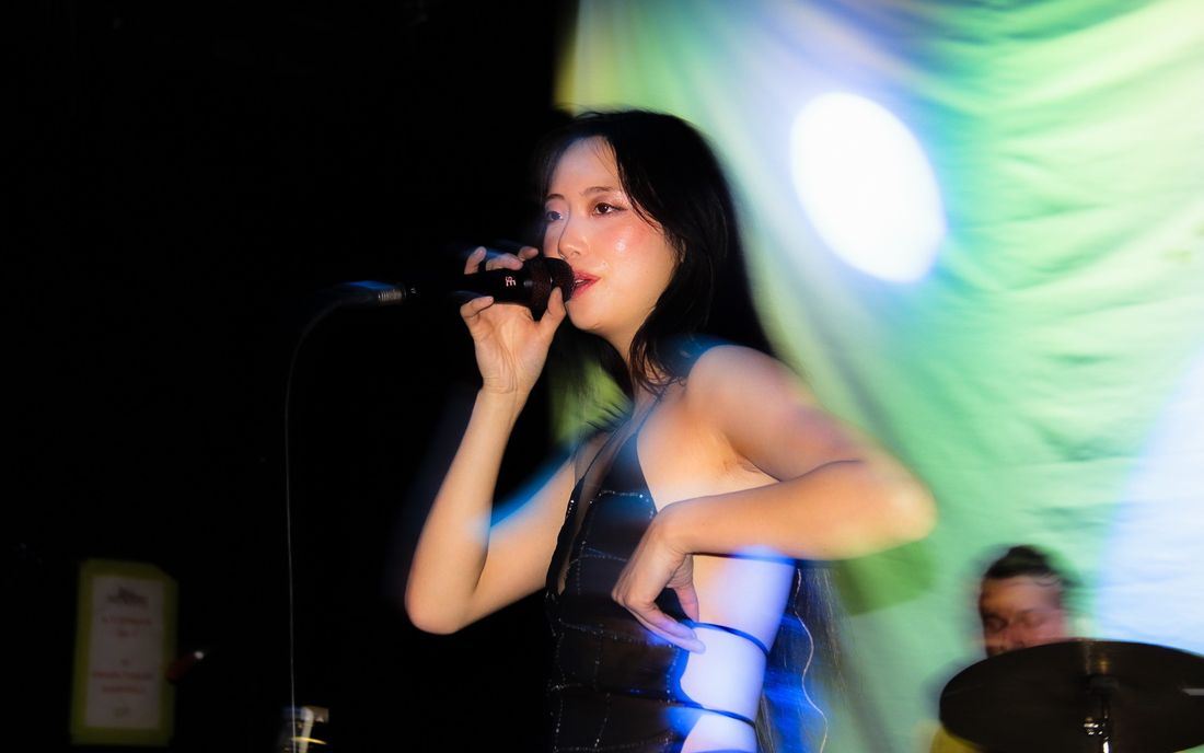 Sarah Kinsley's Tour is "Fleeting" Across North America and the UK
