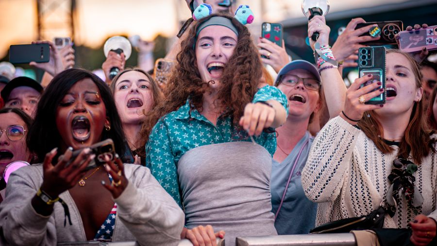 Lollapalooza celebrates its 10th Birthday