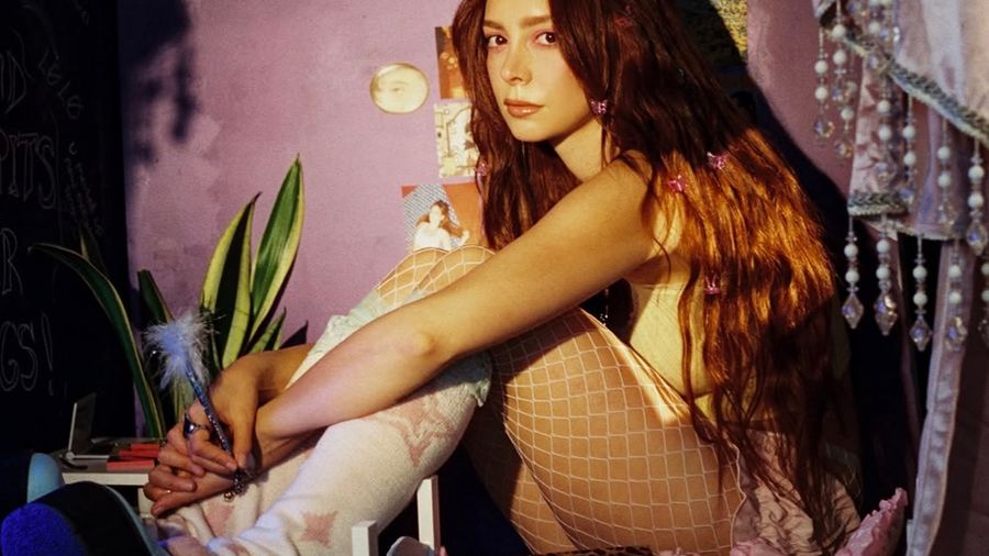 "god forbid a girl spits out her feelings!": LØLØ turns her diary into an album