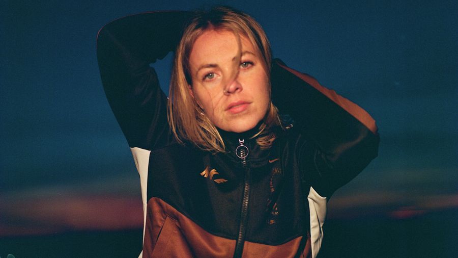 Between Vulnerability and Comfort: Philine on Her Newly Released EP “the truth of living in reality”
