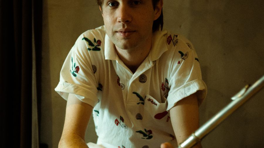 Travelling the world, Eurovision and his new EP "HEARTSTRINGS": A conversation with Jude York in Hamburg