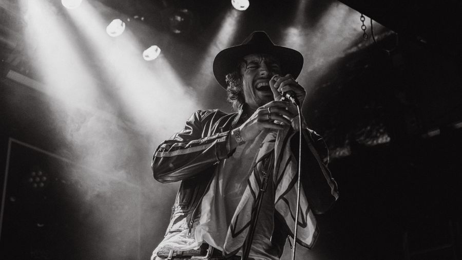 Fiio in Vienna: Athena Tour Captivates With Intimate Charm
