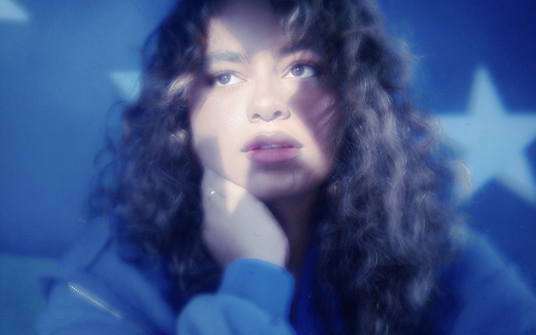 Bella Kay: A Couple Minutes Live in Berlin Next Month